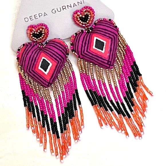 πΊπHPππΊ NWT Deepa Gurnani Beaded Heart Fringe Chandeliers - Picture 10 of 12